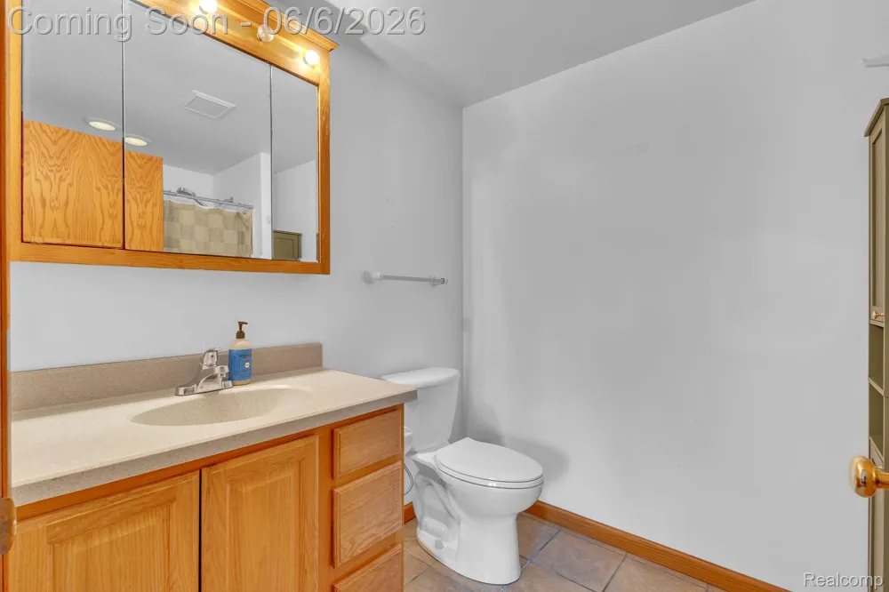 9473 Huron Street Dexter Township, MI 48169