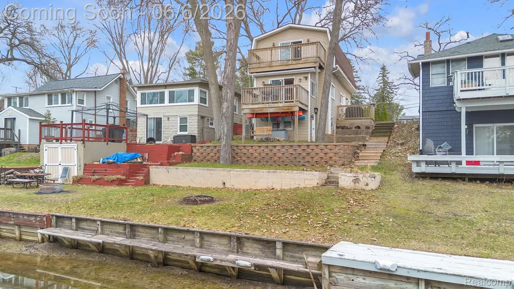 9473 Huron Street Dexter Township, MI 48169