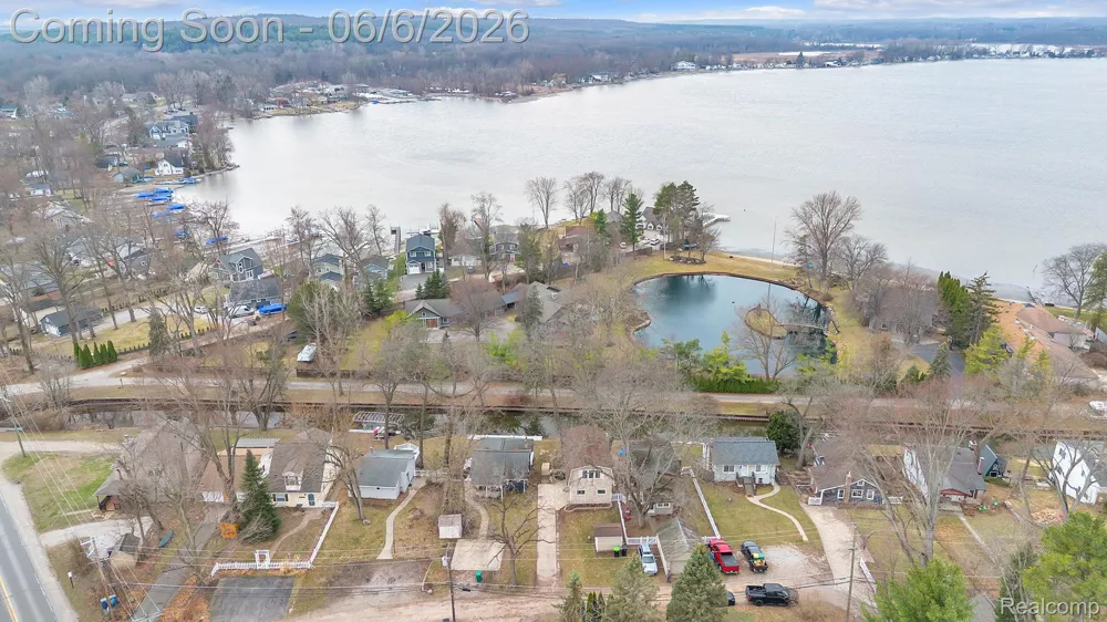 9473 Huron Street Dexter Township, MI 48169