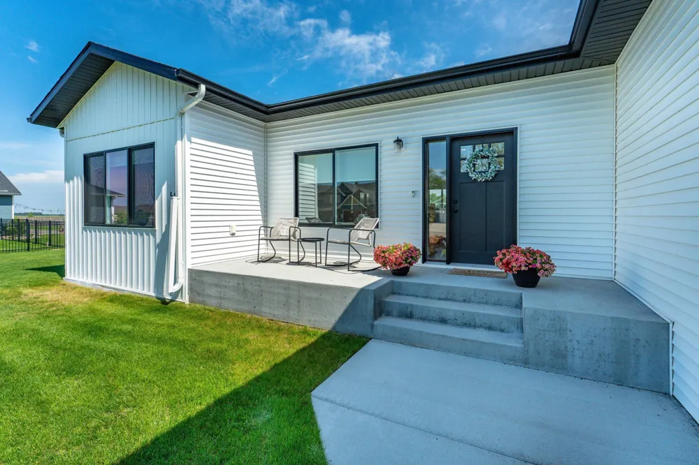 1426 SUMMERWOOD TRAIL W Dilworth, MN 56529