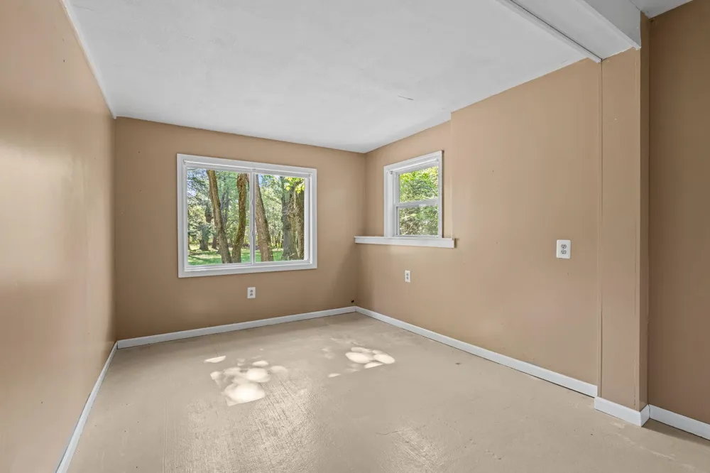 5252 Six Mile Lake Road South Arm Township, MI 49729