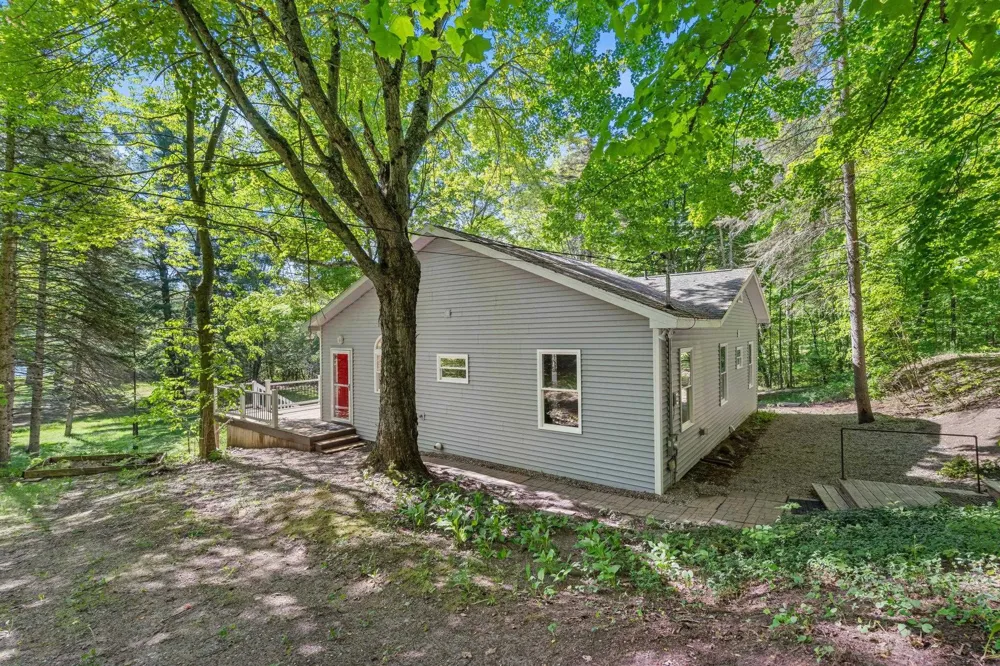 5252 Six Mile Lake Road South Arm Township, MI 49729