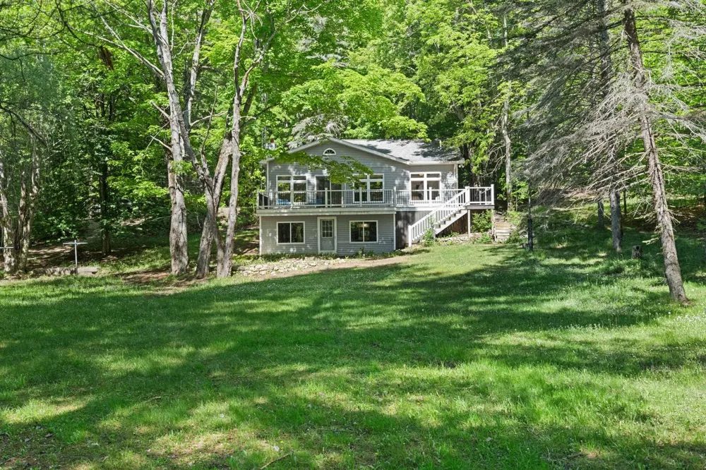 5252 Six Mile Lake Road South Arm Township, MI 49729