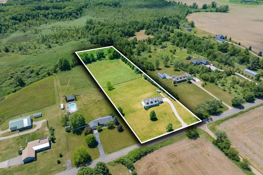 13124 A DRIVE S Fredonia Township, MI 49033