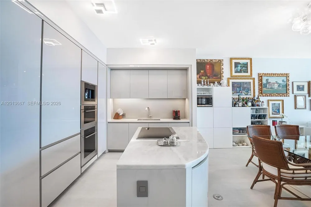 18975 Collins Ave #501 Sunny Isles Beach, FL 33160
