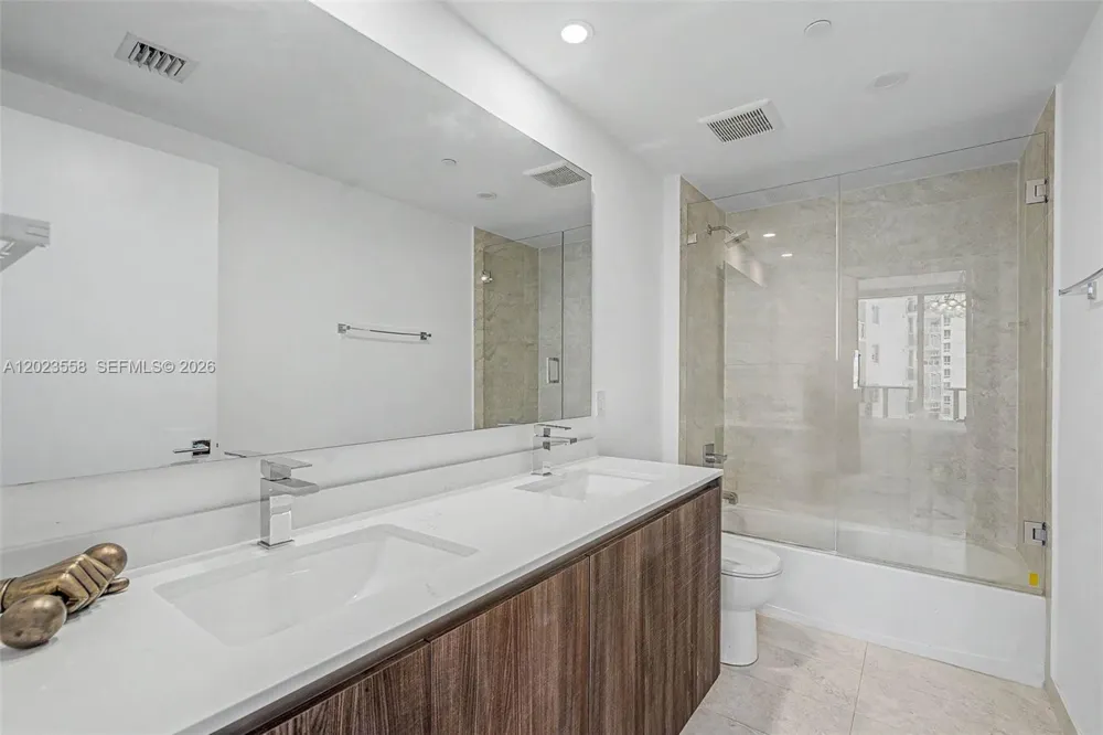 488 NE 18th St #3101 Miami, FL 33132