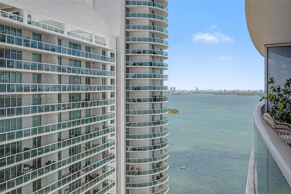 488 NE 18th St #3101 Miami, FL 33132