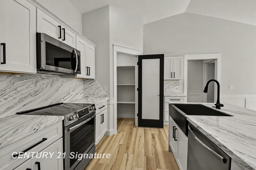 8610 Foxtail Trail Tittabawassee Township, MI 48623