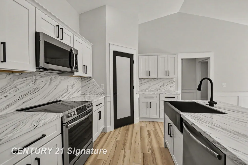 8610 Foxtail Trail Tittabawassee Township, MI 48623