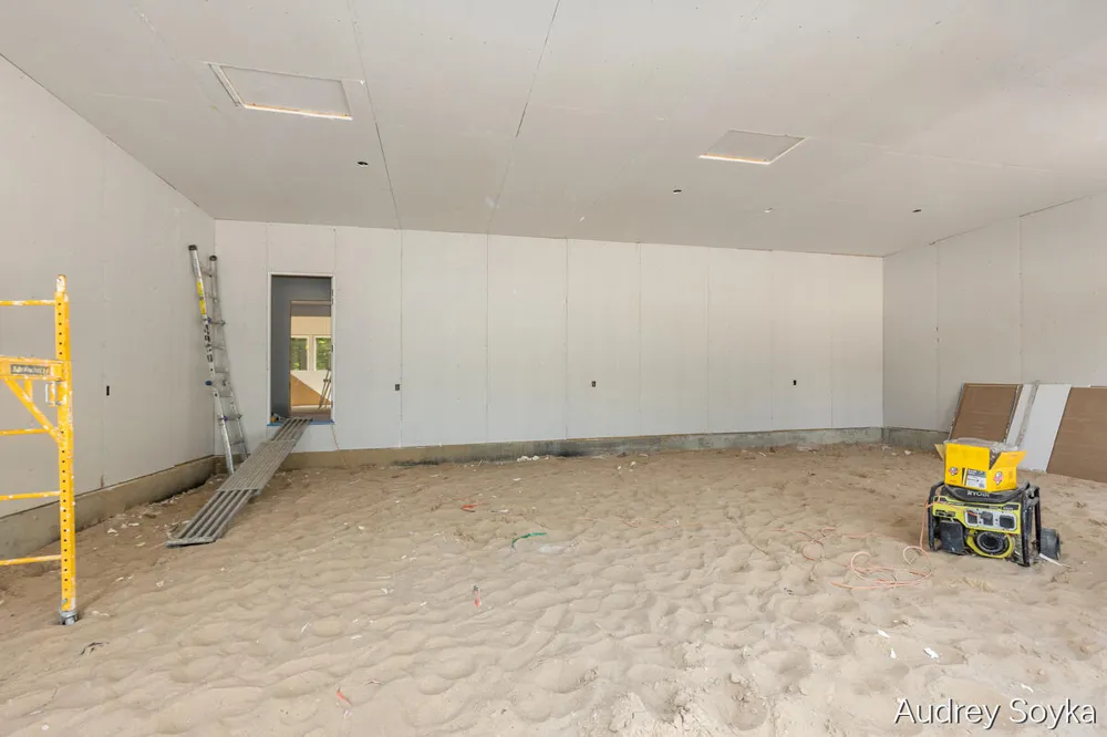 8234 Cascade Road SE Cascade Charter Township, MI 49301