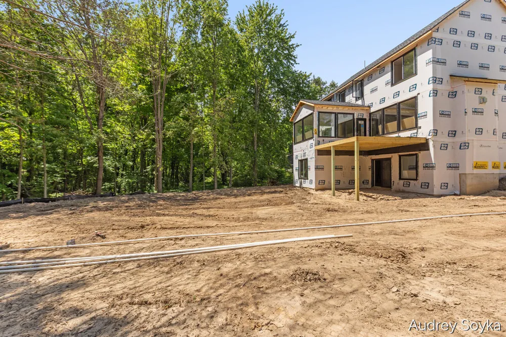 8234 Cascade Road SE Cascade Charter Township, MI 49301