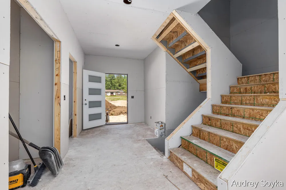 8234 Cascade Road SE Cascade Charter Township, MI 49301