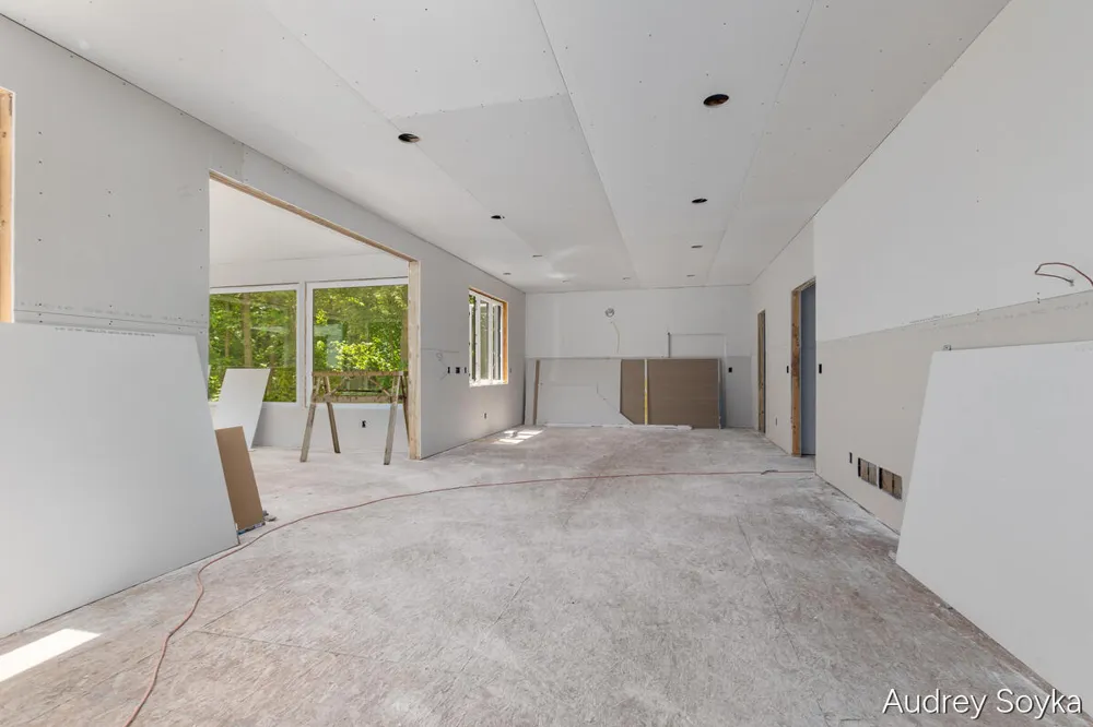8234 Cascade Road SE Cascade Charter Township, MI 49301