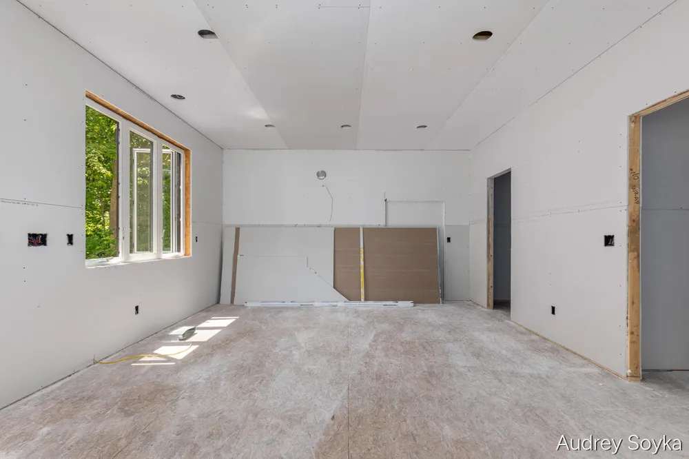 8234 Cascade Road SE Cascade Charter Township, MI 49301