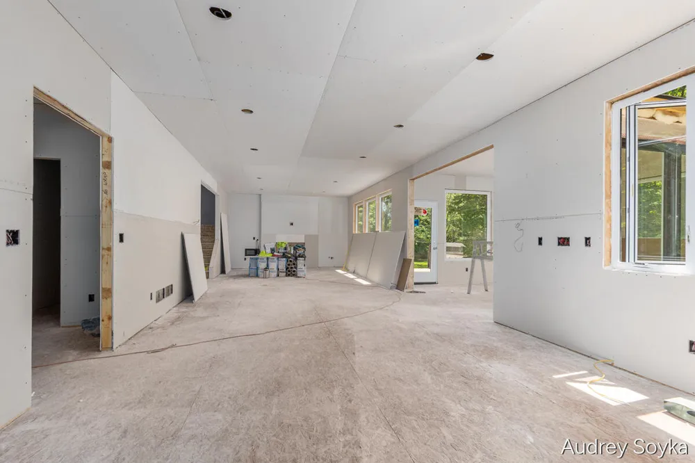8234 Cascade Road SE Cascade Charter Township, MI 49301