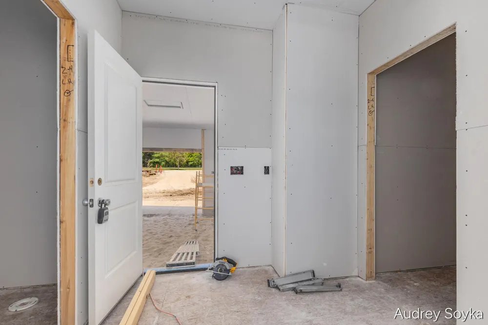 8234 Cascade Road SE Cascade Charter Township, MI 49301