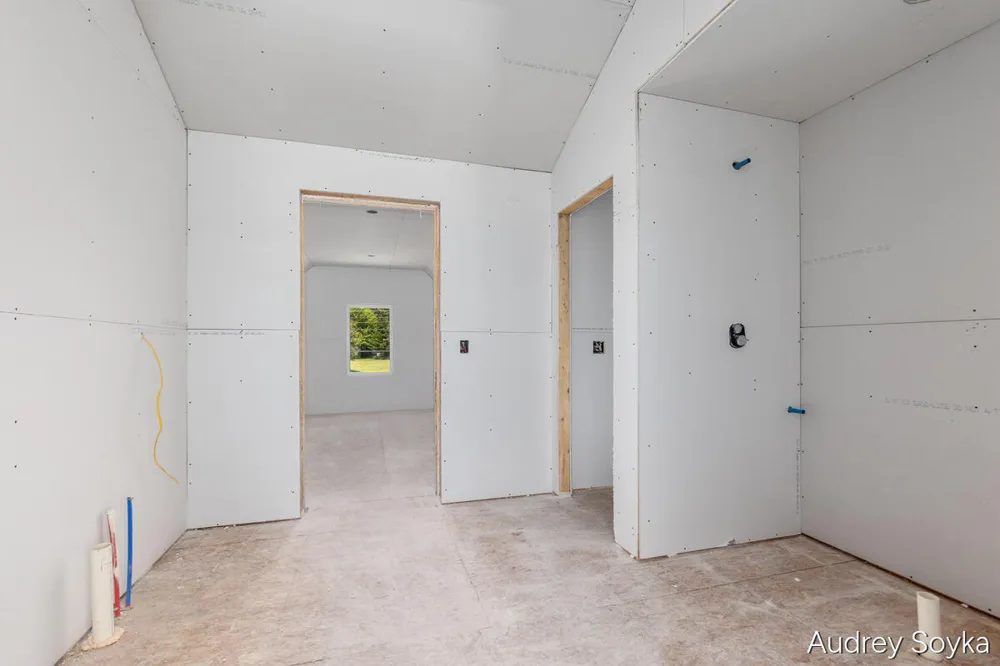 8234 Cascade Road SE Cascade Charter Township, MI 49301