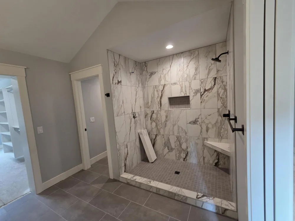 8234 Cascade Road SE Cascade Charter Township, MI 49301