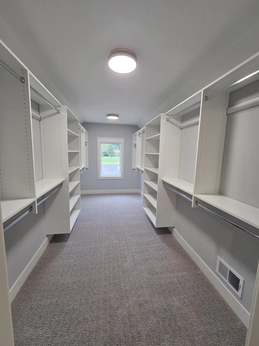 8234 Cascade Road SE Cascade Charter Township, MI 49301