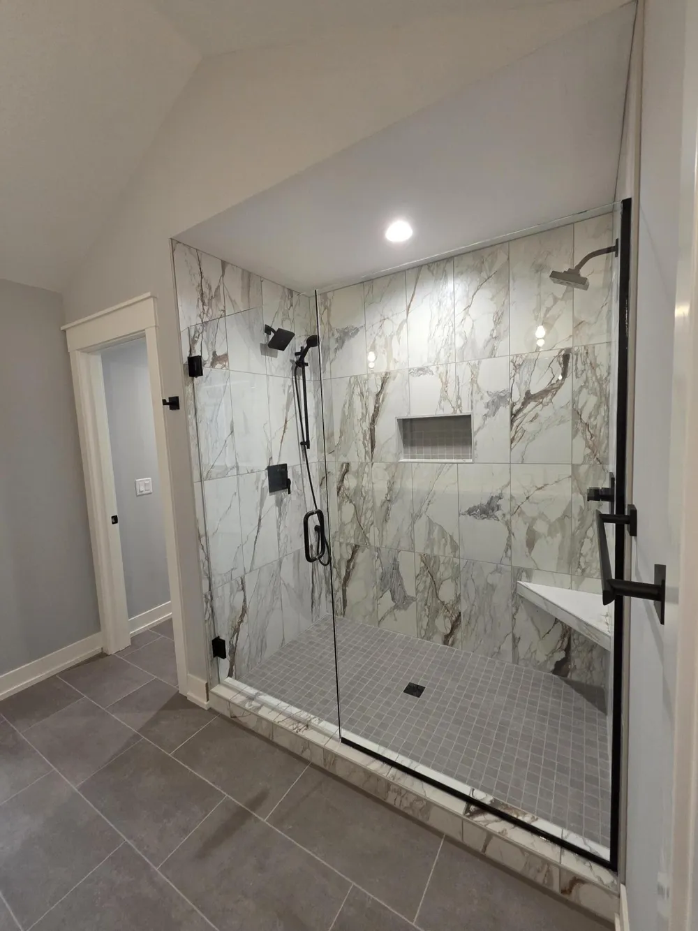 8234 Cascade Road SE Cascade Charter Township, MI 49301