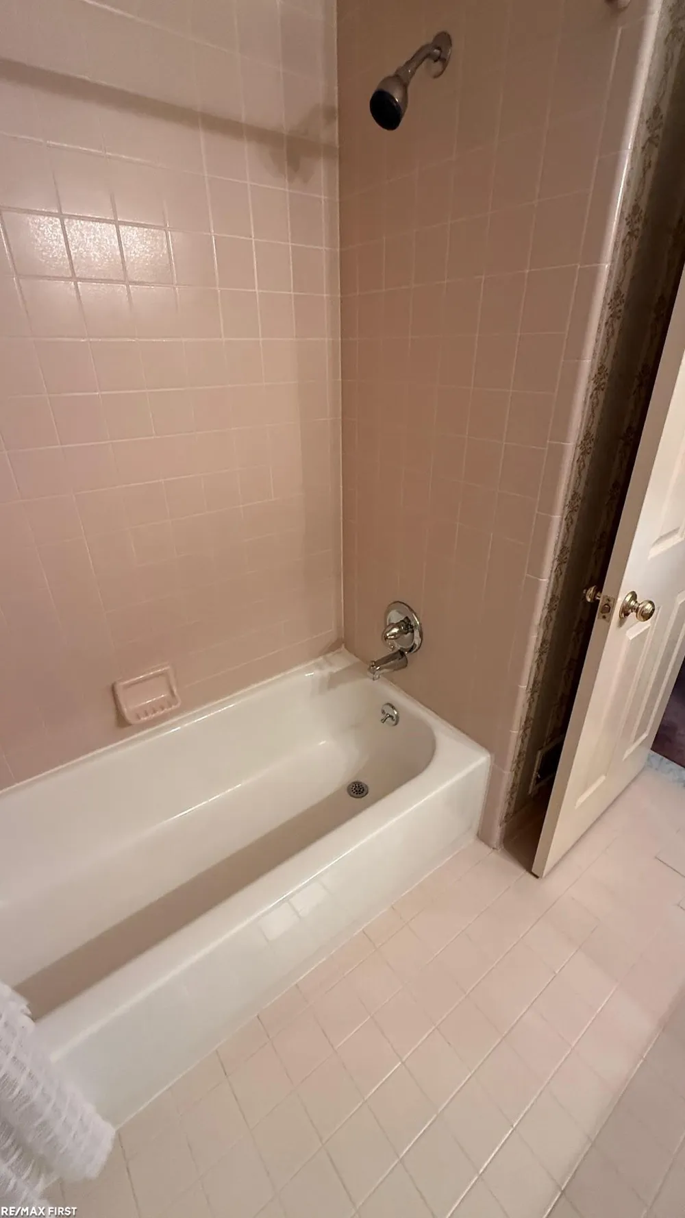 37515 Stonegate Circle Clinton Charter Township, MI 48036