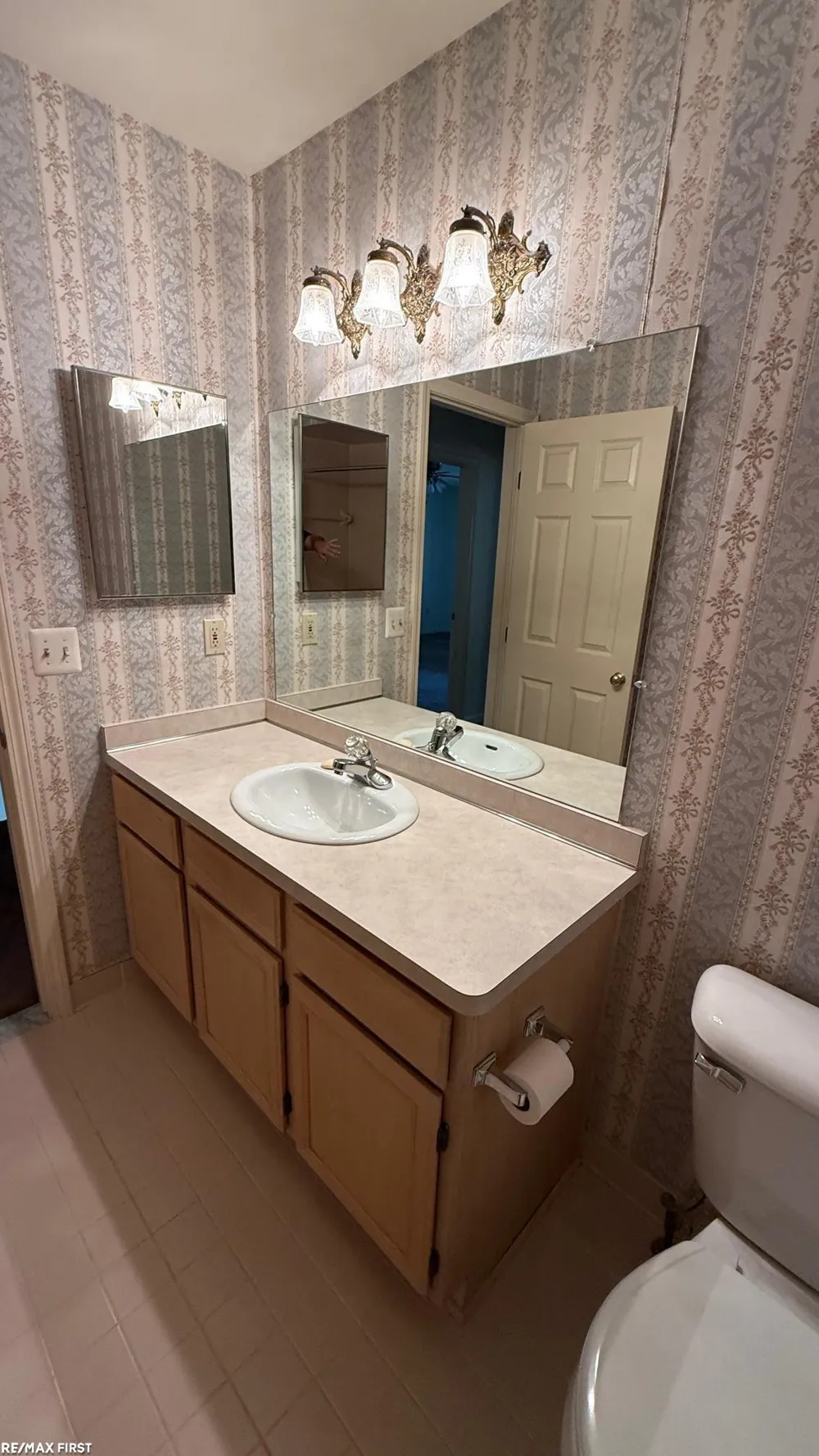 37515 Stonegate Circle Clinton Charter Township, MI 48036