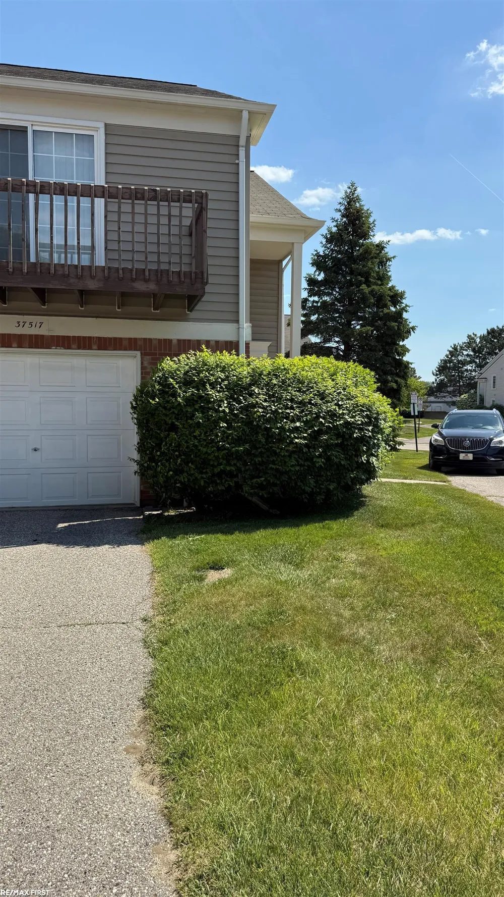 37515 Stonegate Circle Clinton Charter Township, MI 48036