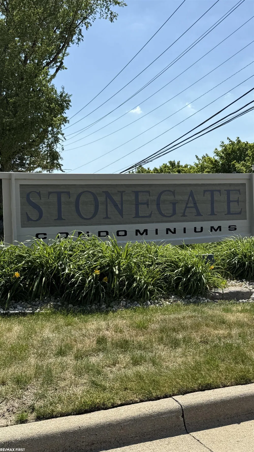 37515 Stonegate Circle Clinton Charter Township, MI 48036