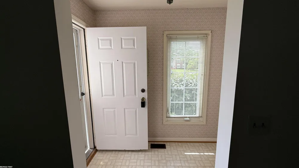 37515 Stonegate Circle Clinton Charter Township, MI 48036