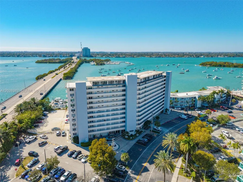 7904 West Dr #810 North Bay Village, FL 33141