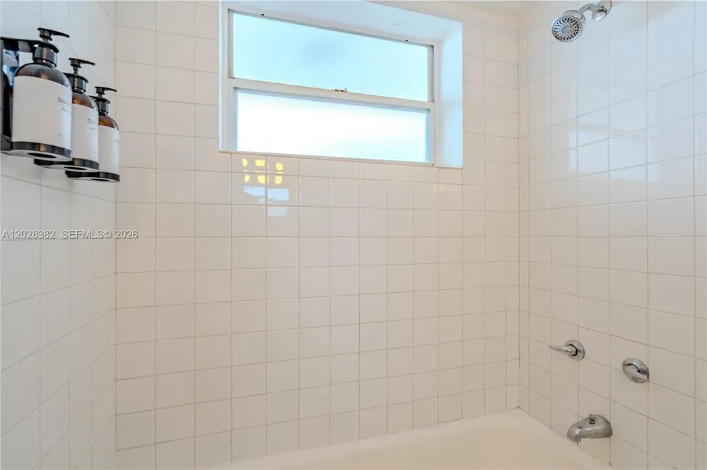 7904 West Dr #810 North Bay Village, FL 33141