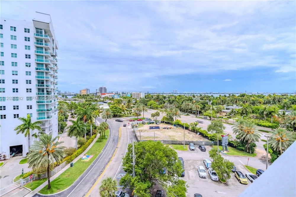 7904 West Dr #810 North Bay Village, FL 33141