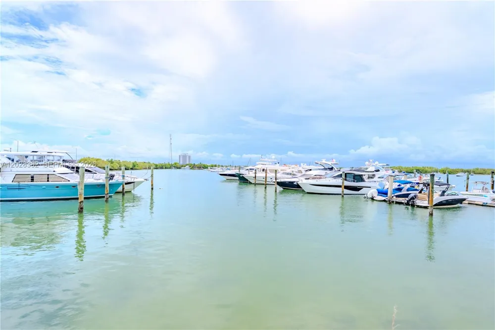 7904 West Dr #810 North Bay Village, FL 33141