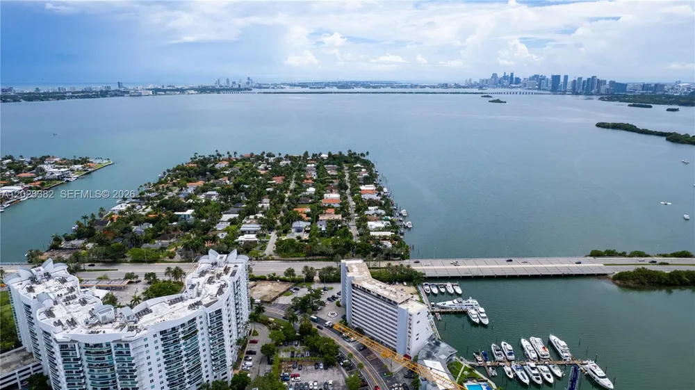 7904 West Dr #810 North Bay Village, FL 33141