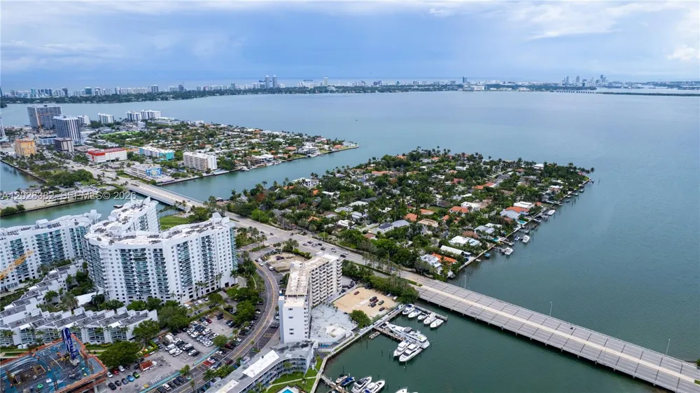 7904 West Dr #810 North Bay Village, FL 33141