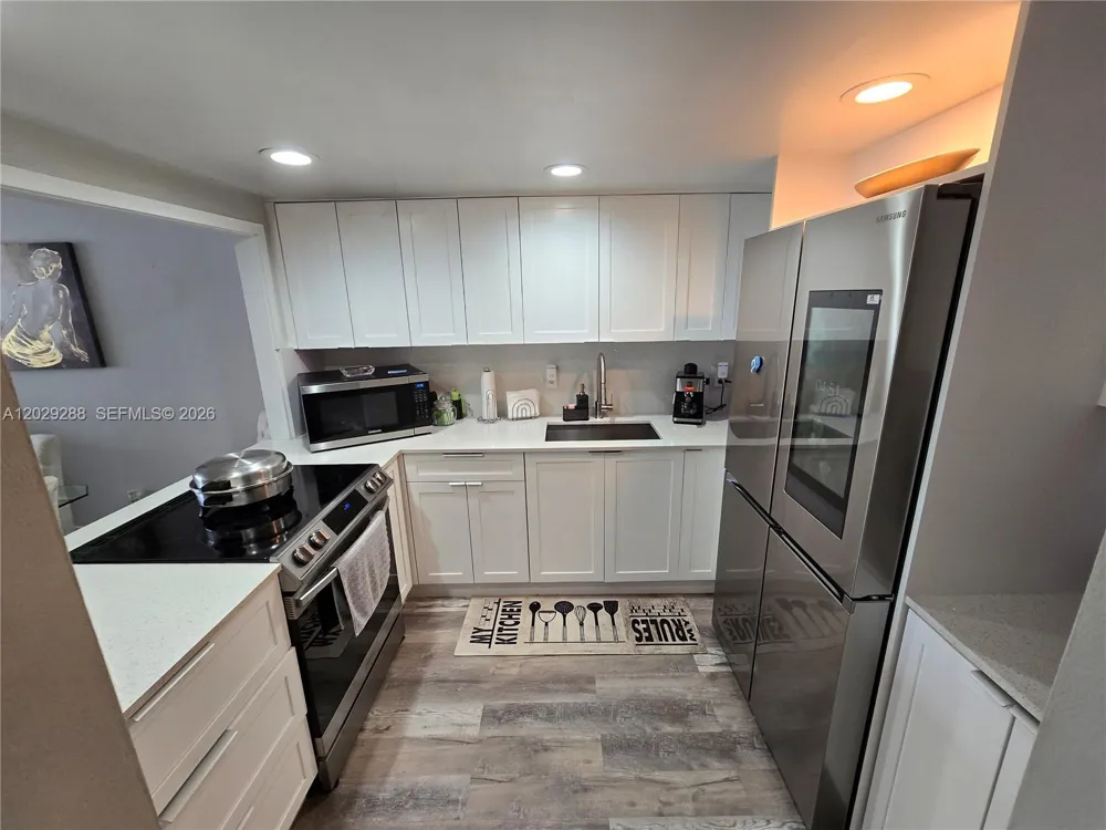 400 Leslie Dr #416 Hallandale Beach, FL 33009