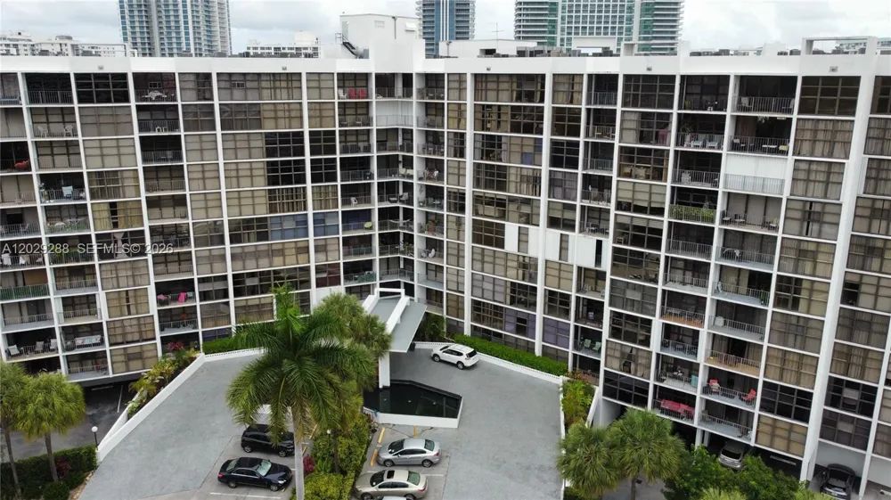 400 Leslie Dr #416 Hallandale Beach, FL 33009