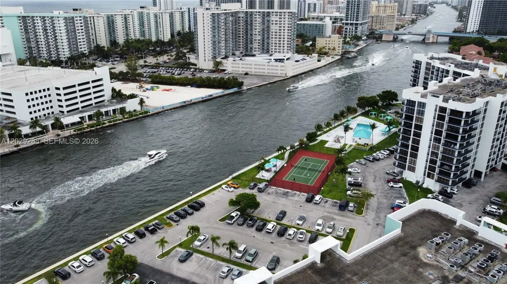 400 Leslie Dr #416 Hallandale Beach, FL 33009