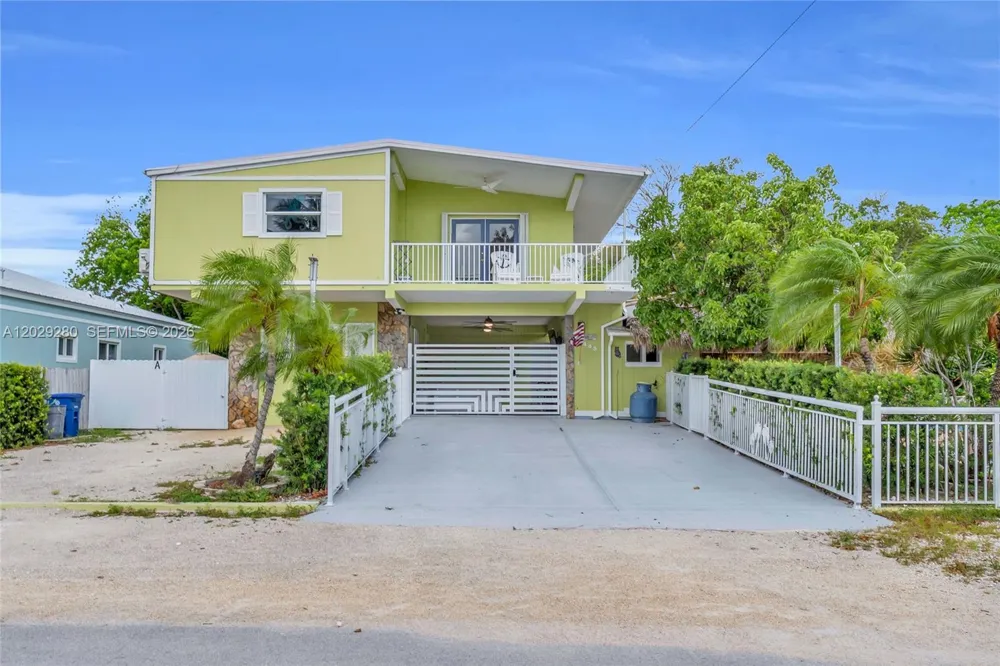 443 4TH Rd Key Largo, FL 33037