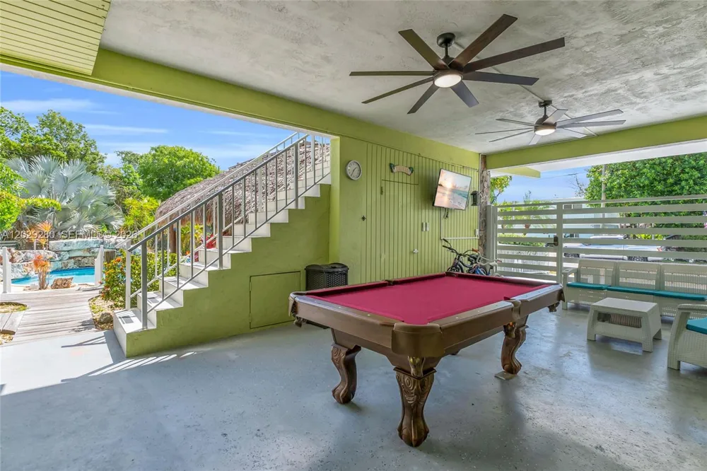 443 4TH Rd Key Largo, FL 33037