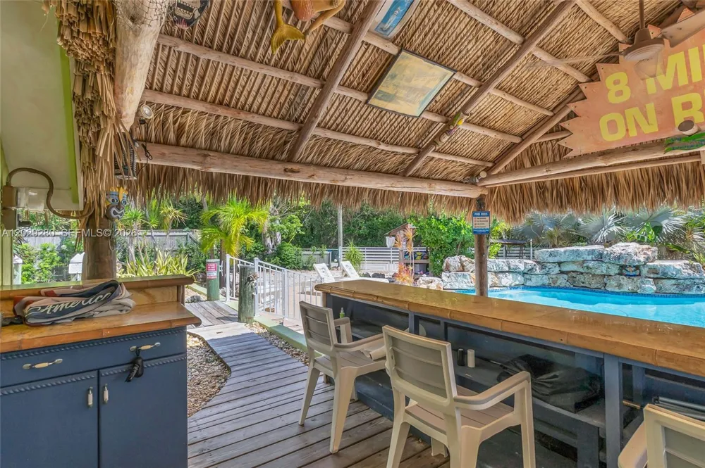 443 4TH Rd Key Largo, FL 33037