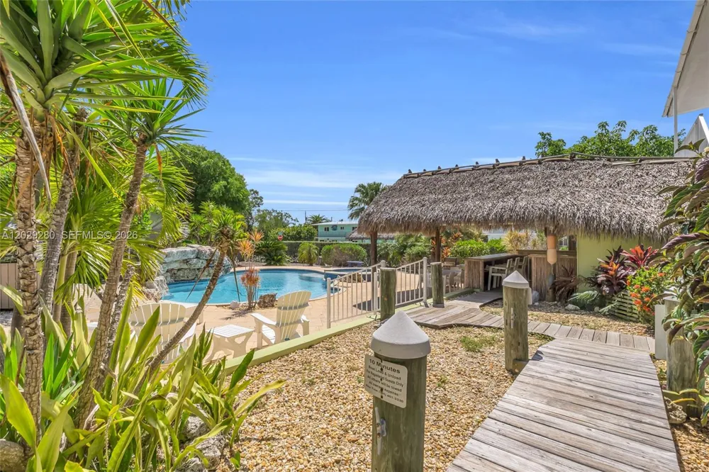 443 4TH Rd Key Largo, FL 33037