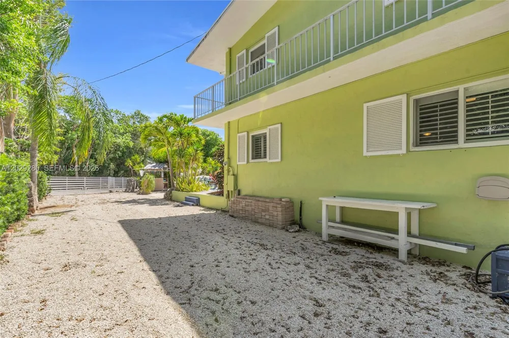 443 4TH Rd Key Largo, FL 33037