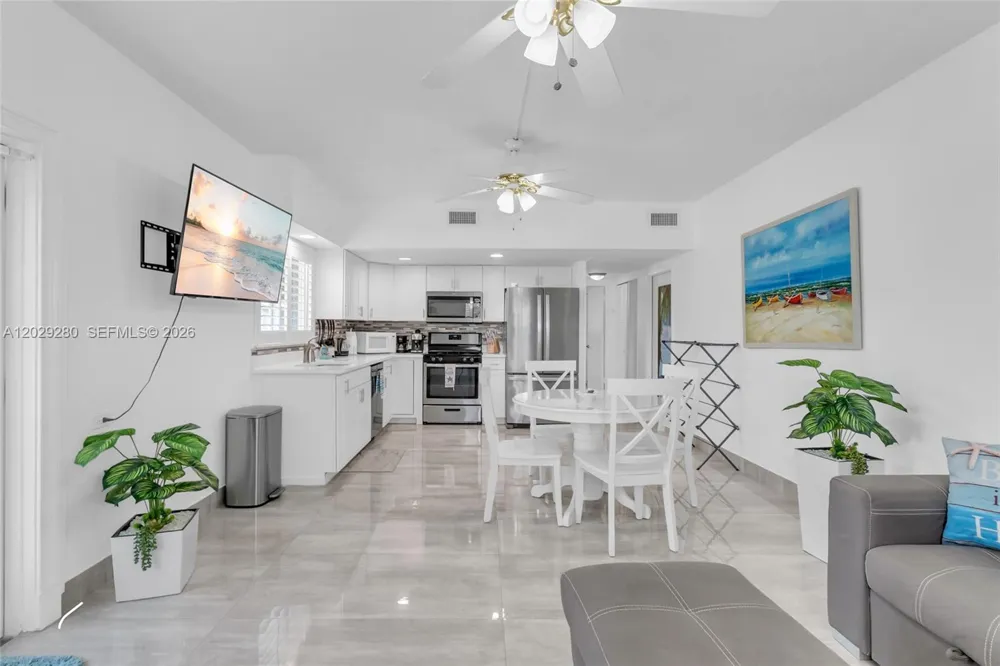 443 4TH Rd Key Largo, FL 33037