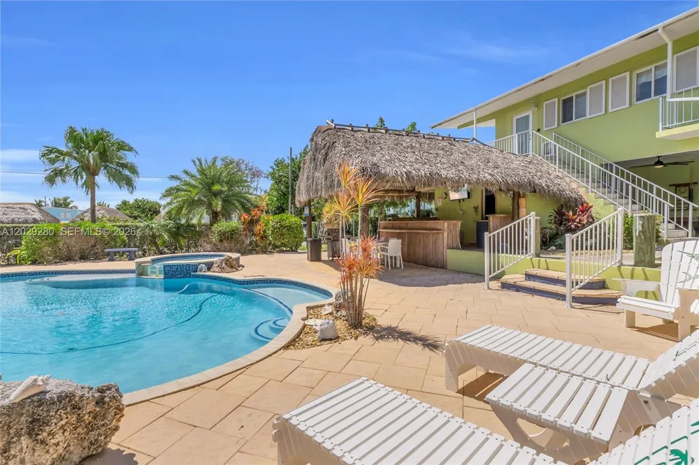 443 4TH Rd Key Largo, FL 33037