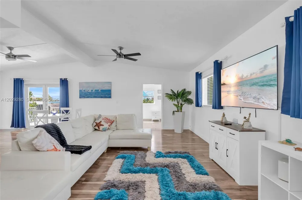 443 4TH Rd Key Largo, FL 33037