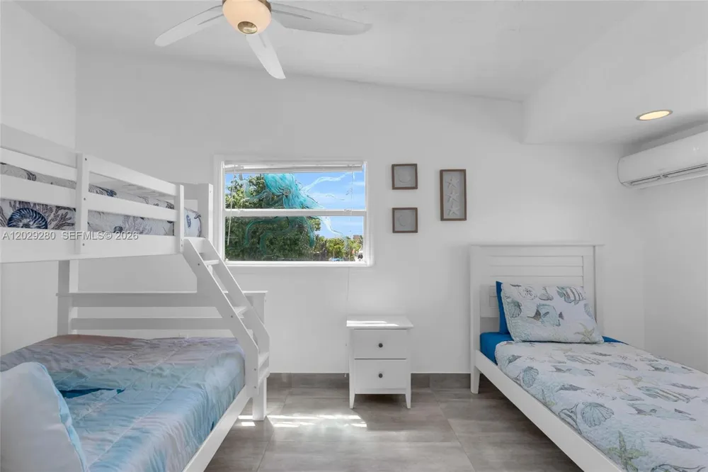443 4TH Rd Key Largo, FL 33037