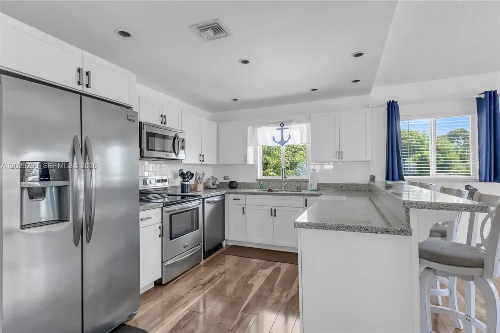 443 4TH Rd Key Largo, FL 33037