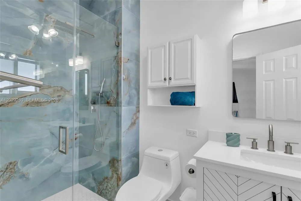 443 4TH Rd Key Largo, FL 33037