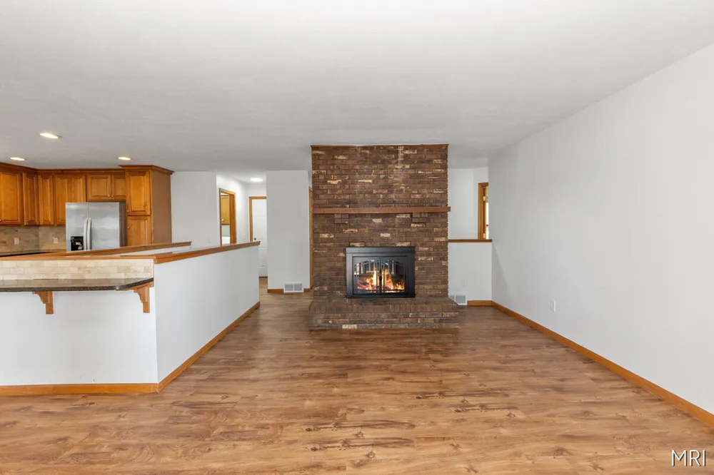 8303 Cowan Lake Drive NE Grattan Township, MI 49341